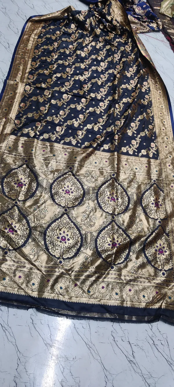 Navy_Blue_Zari_Woven_Banarasi_Saree_For_Women