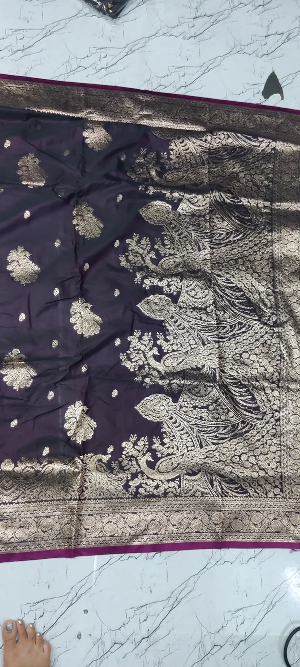 Wine_Satin_Silk_Zari_Woven_Banarasi_Saree_With_Blouse_For_Women