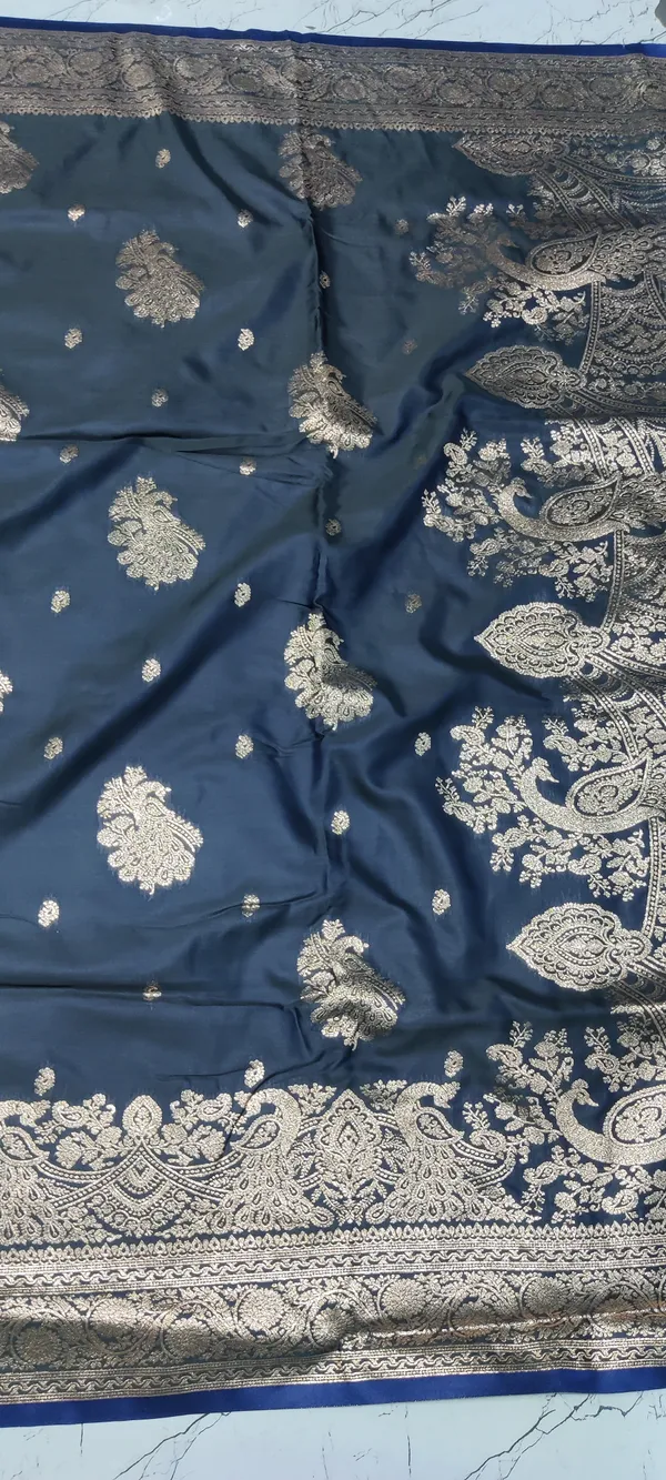 Navy_Blue_Zari_Woven_Banarasi_Saree_For_Women