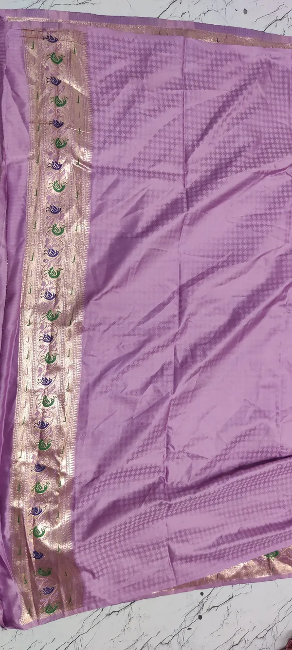Purple_Zari_Woven_Peacock_Border_Banarasi_Saree_For_Women