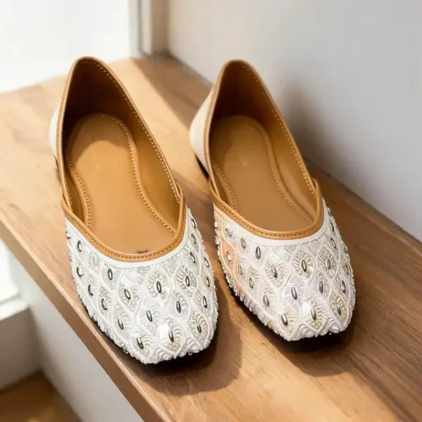White_Synthetic_Pu_Leather_Embroidered_Slip-On_Jutti_For_Women