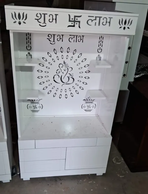 Wooden_Traditional_Devotional_Cutwork_Pooja_Mandir