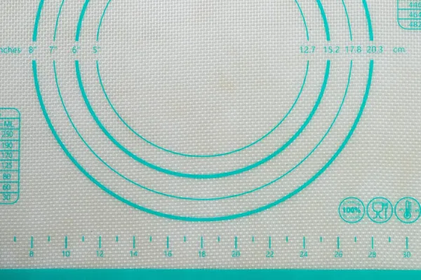Silicone_Baking_Mat_For_Working_With_Dough_Non_Stick_Pastry_Mat_With_Measurements_Turquoise_42x28cm