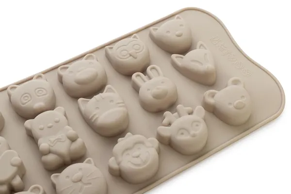 Silicone_Chocolate_Mold_With_Cute_Animal_Faces_15_Cavity_Baking_Tray_For_Chocolates_Candies_And_Desserts