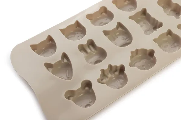 Silicone_Chocolate_Mold_With_Cute_Animal_Faces_15_Cavity_Baking_Tray_For_Chocolates_Candies_And_Desserts