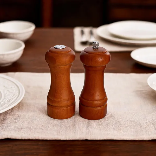 Wood_Classic_Salt_And_Pepper_Mill_Set