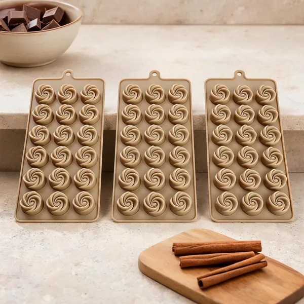 Silicone_15_Cavity_Swirl_Pattern_Chocolate_Mold_-_Pack_of_3
