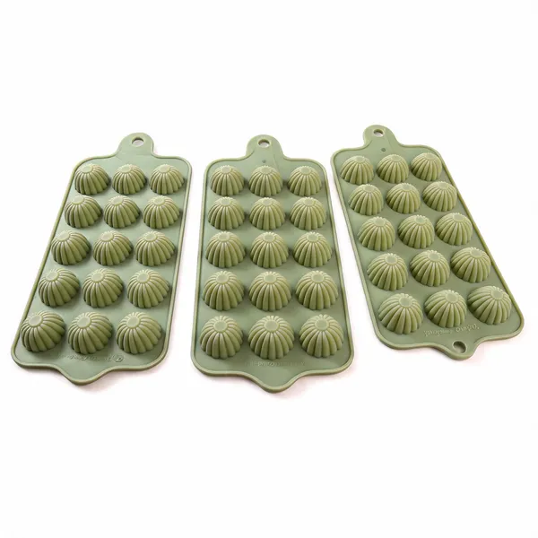 Silicone_15_Cavity_Shell_Shape_Chocolate_Mold_-_Pack_of_3