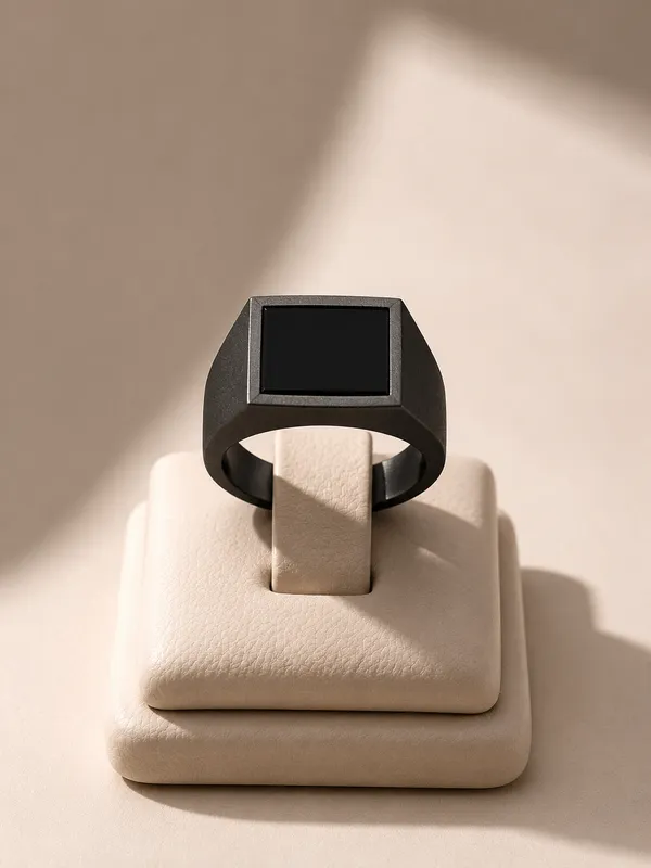 Noir_Block_Ring