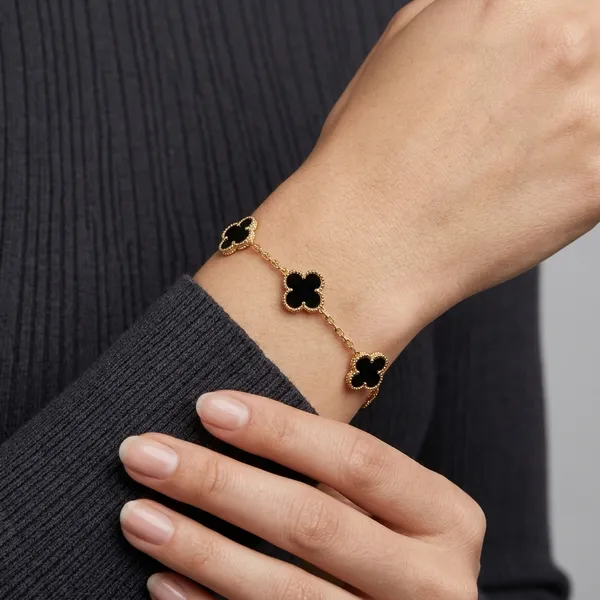 Noir_Clover_Bracelet
