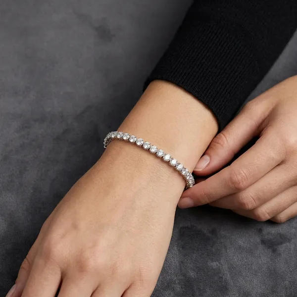 Clarity_Tennis_Bracelet