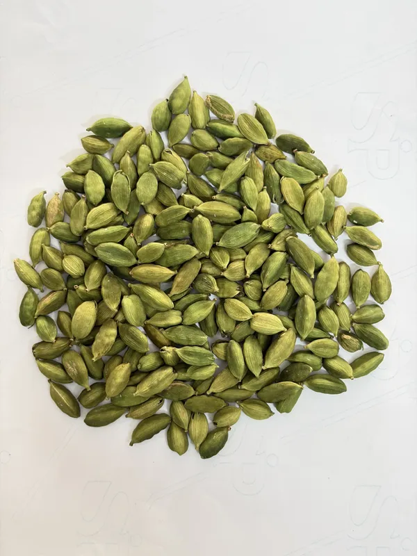 Dakshin_Hub_Idukki_Whole_Green_Cardamom_8MM