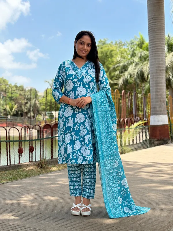 Women_S_Pure_Cotton_Floral_Print_Straight_Kurta_With_Pant_And_Dupatta
