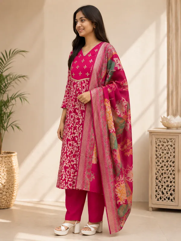 Rani_Pink_Cotton_Silk_Floral_Printed_Kurta_Set_For_Women