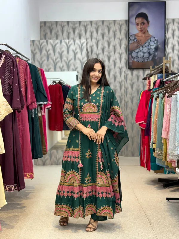 Green_Cotton_Anarkali_Floral_Printed_Kurti_Set_With_Dupatta_For_Women