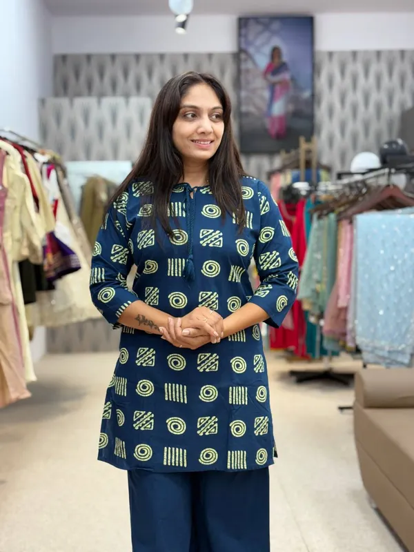 Navy_Blue_Printed_Kurta_With_Matching_Pants