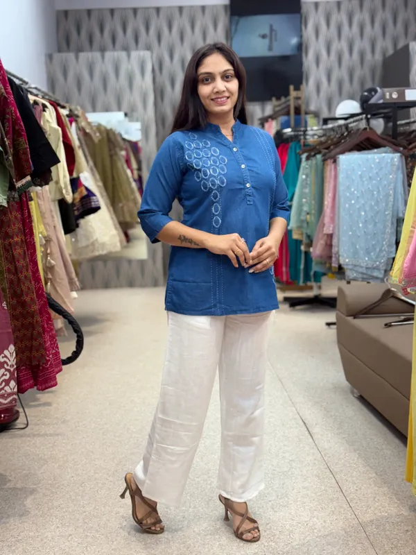 Royal_Blue_Cotton_Embroidered_Tunic_For_Women