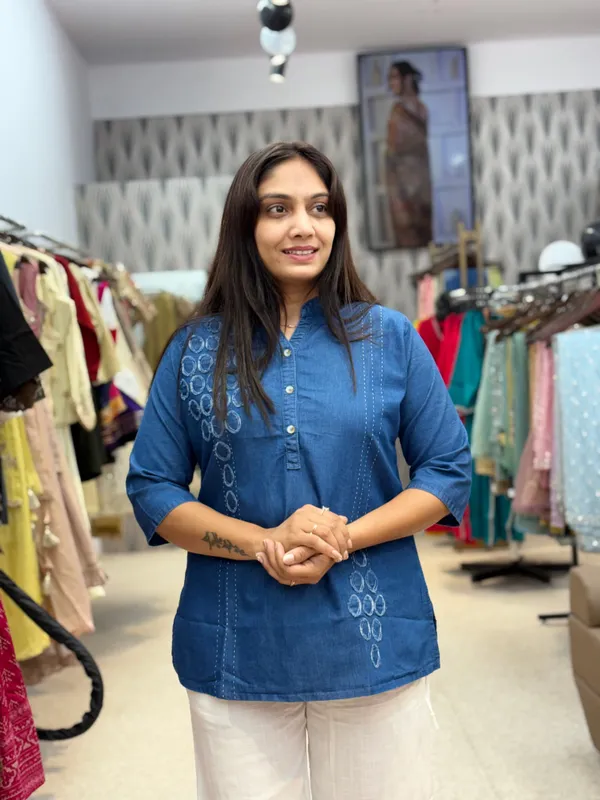 Royal_Blue_Cotton_Embroidered_Tunic_For_Women
