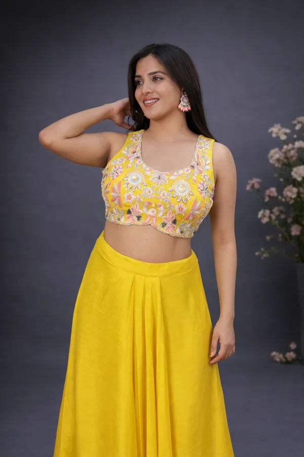 Mustard_Floral_Printed_Embroidered_Indo_Western_Co-Ord_Set_For_Women