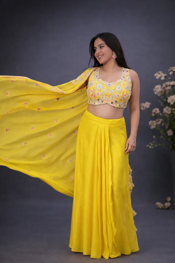 Mustard_Floral_Printed_Embroidered_Indo_Western_Co-Ord_Set_For_Women