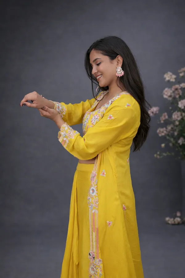 Mustard_Floral_Printed_Embroidered_Indo_Western_Co-Ord_Set_For_Women