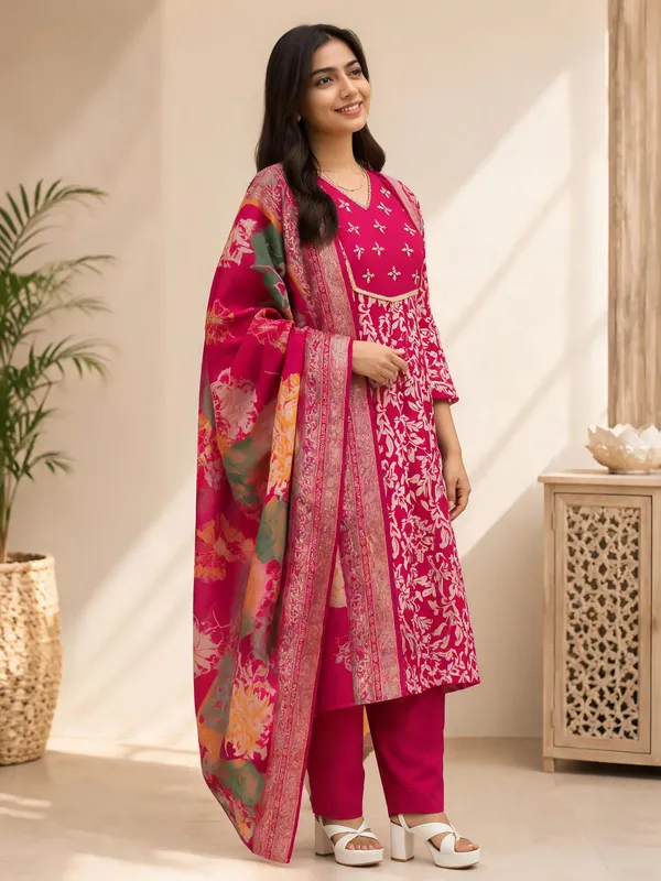 Rani_Pink_Cotton_Silk_Floral_Printed_Kurta_Set_For_Women