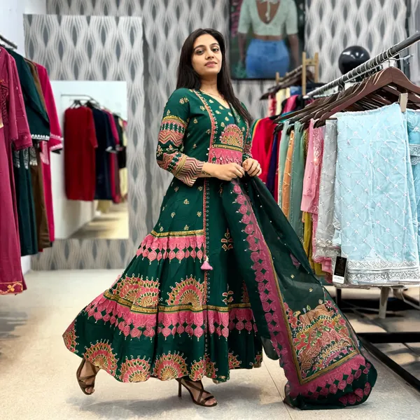 Green_Cotton_Anarkali_Floral_Printed_Kurti_Set_With_Dupatta_For_Women
