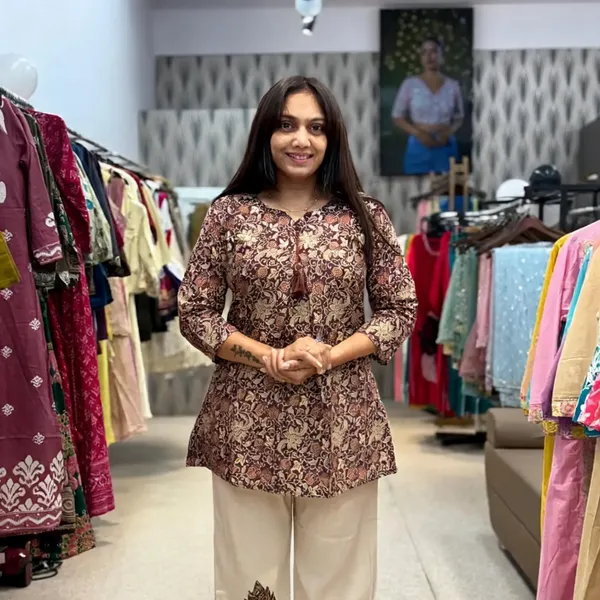 Maroon_Cotton_Floral_Printed_Straight_Tunic_With_Pants_For_Women