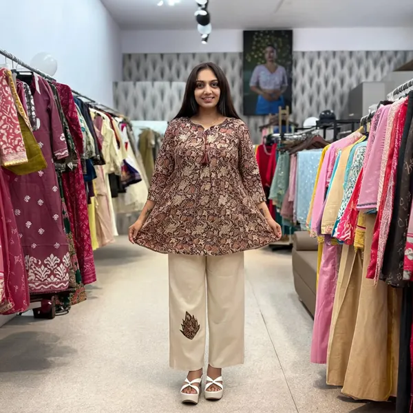 Maroon_Cotton_Floral_Printed_Straight_Tunic_With_Pants_For_Women