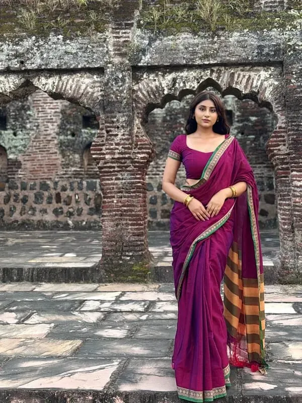 Shraddha_Megenta_Narayanapet_Pure_Handloom_Cotton_Saree_With_Running_Blouse_Piece_Same_Saree_Color_For_Women