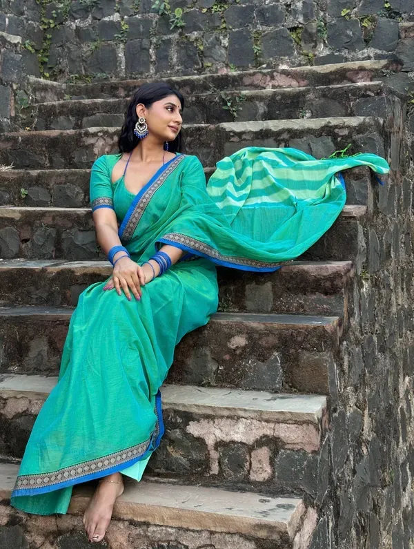 Shraddha_Teal_green_Narayanapet_Pure_Handloom_Masarai_Cotton_Saree_With_Running_Blouse_Piece_Same_Saree_Color_For_Women
