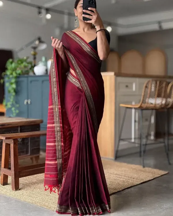 Dual_Tone_Ragini_Maroon_Elephant_Small_Border_Narayanpet_Pure_Handloom_Cotton_Sarees_With_Running_Blouse_Piece_For_Women