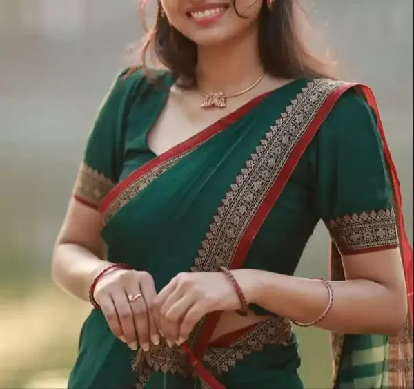Gouthami_Green_Narayanapet_Pure_Handloom_Cotton_Saree_With_Running_Blouse_Piece_Same_Saree_Color_For_Women