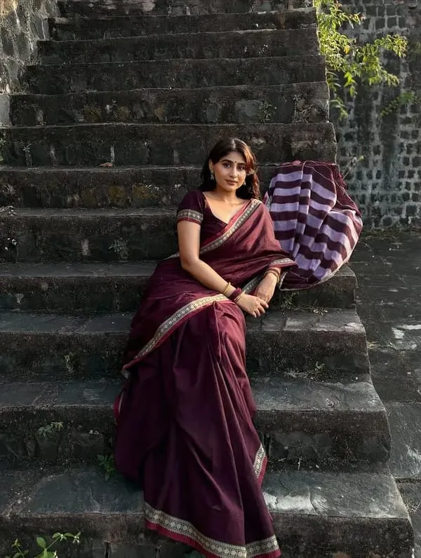 Shraddha_Coffee_Narayanapet_Pure_Handloom_Cotton_Saree_With_Running_Blouse_Piece_Same_Saree_Color_For_Women