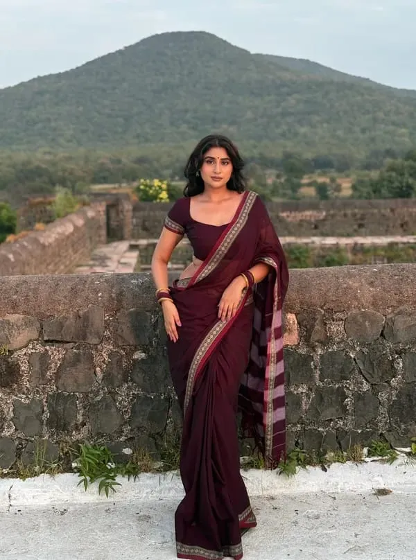 Shraddha_Coffee_Narayanapet_Pure_Handloom_Cotton_Saree_With_Running_Blouse_Piece_Same_Saree_Color_For_Women