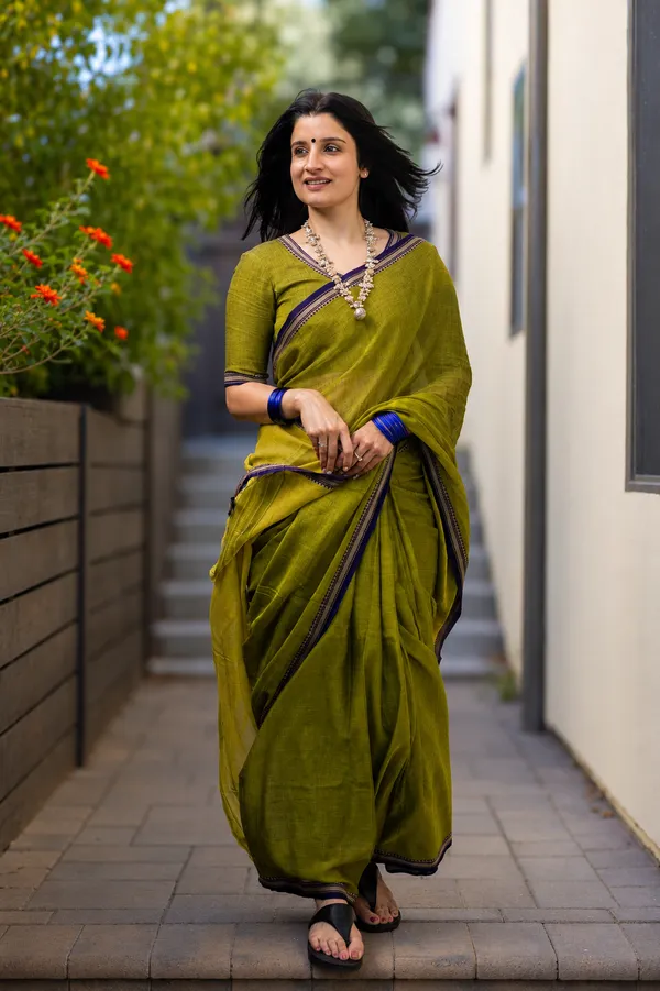 Harshika_Mehandi_Premium_Narayanpet_Pure_Mercerized_Cotton_Handloom_Saree_With_Running_Blouse_For_Women_