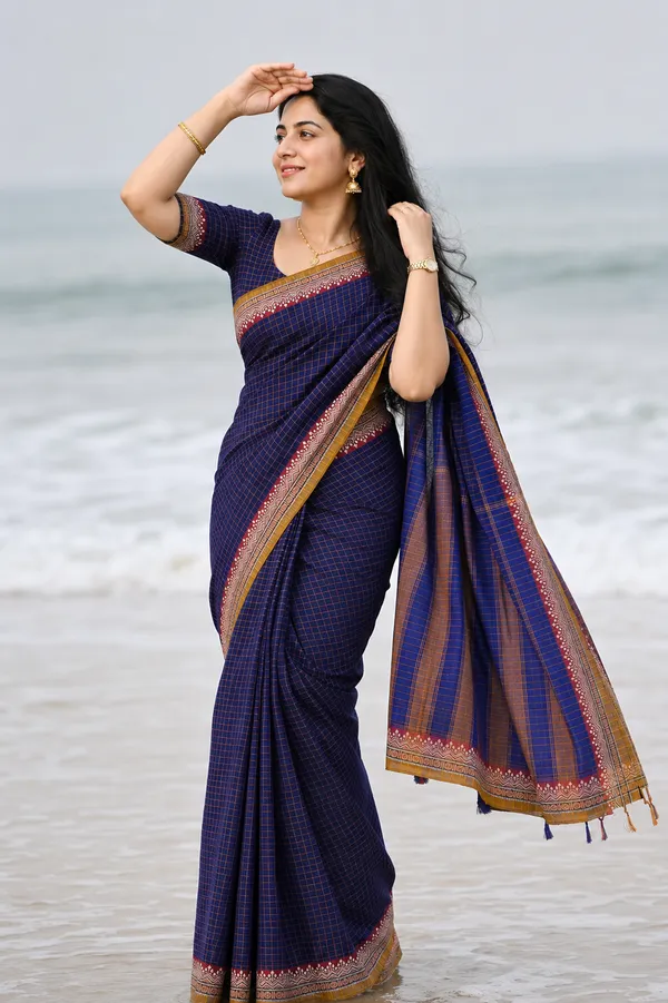 Navyl_Blue_Narayanapet_Pure_Cotton_Small_Checks_Saree_For_Women_Blouse_Piece_Same_Saree_Color_For_Women