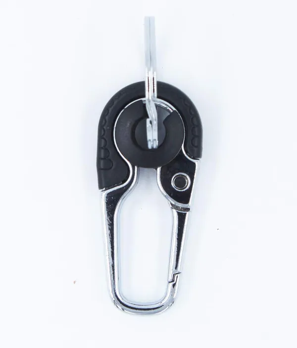 Silver_And_Black_Metal_Keychain_For_Home_Decor_Pack_Of_1