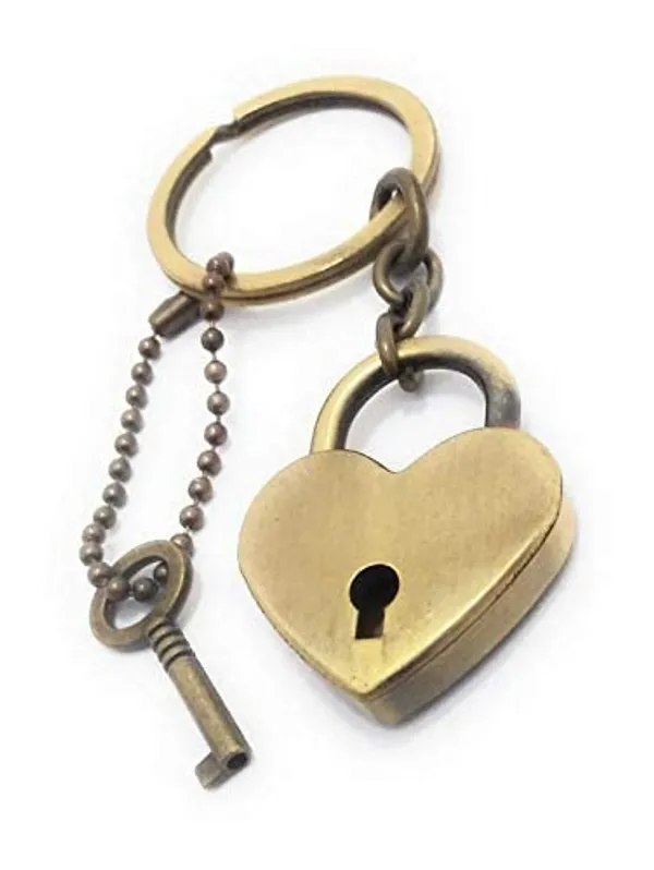 Gold_Metal_Keychain_For_Home_Decor