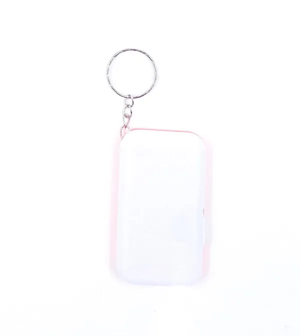 Red_Plastic_Keychain_For_Home_Decor_Pack_Of_1