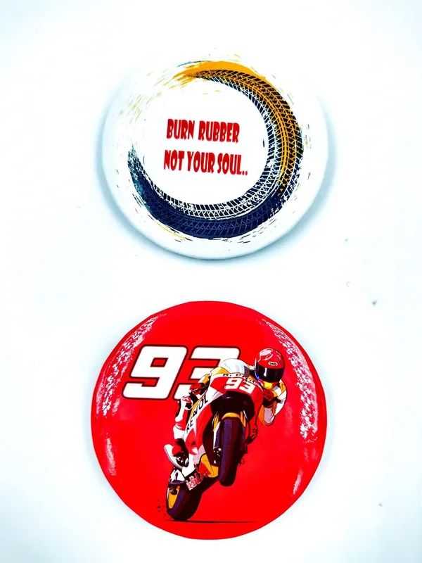 Festilo_Brown_Rubber_Pin_Badge