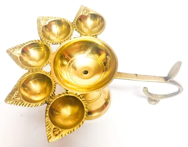 Gold_Brass_Diya_For_Home_Decor