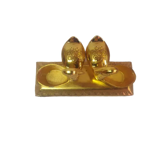 Yellow_Metal_Keychain_For_Home_Decor_Pack_Of_1
