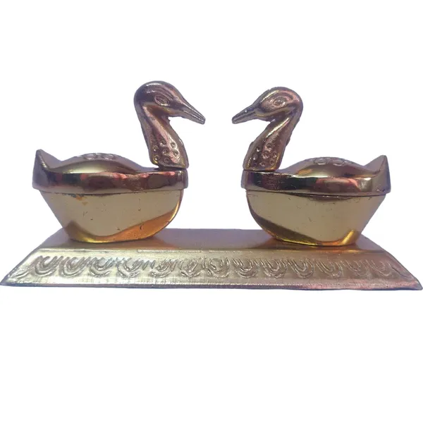 Gold_Metal_Kumkum_And_Sindoor_Box_For_Home_Decor