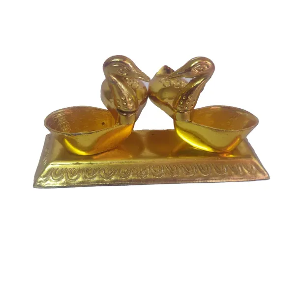 Gold_Metal_Kumkum_And_Sindoor_Box_For_Home_Decor