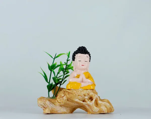 Yellow_Porcelain_Buddha_Statue_For_Home_Decor