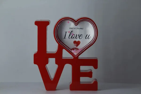Red_Wood_Photo_Frame_For_Home_Decor