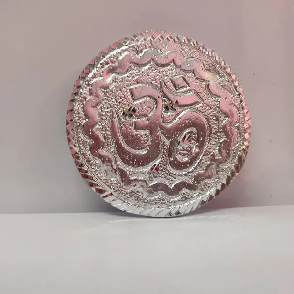 Silver_Metal_Diya_Stand_For_Home_Decor