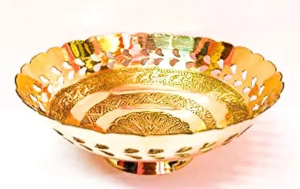 Gold_Brass_Flower_Basket_For_Home_Decor