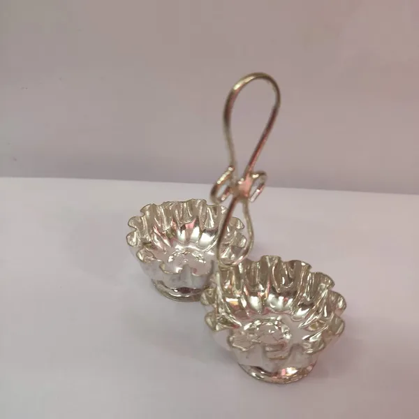 Silver_Brass_Haldi_Kumkum_Holder_For_Home_Decor